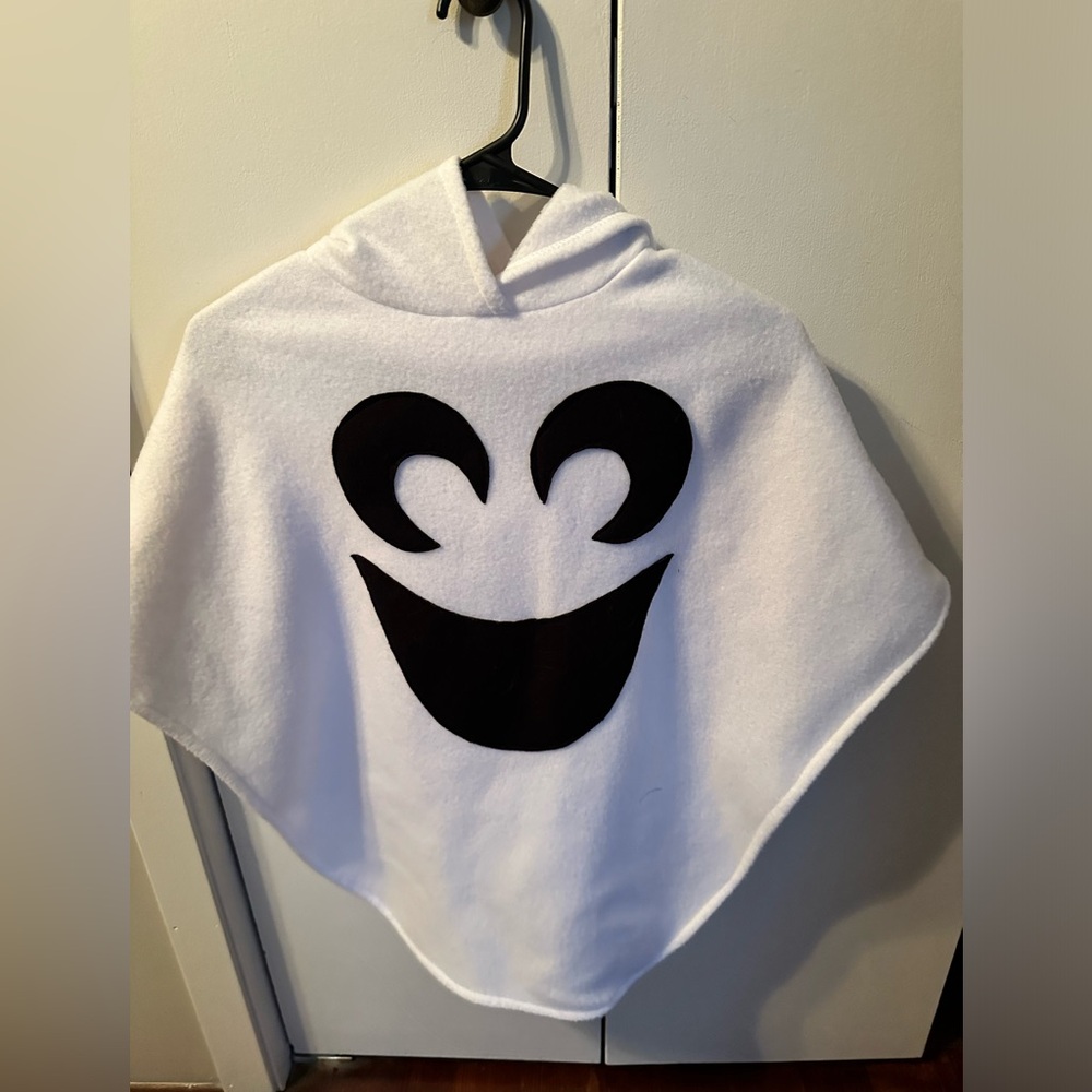 Happy Ghost Poncho